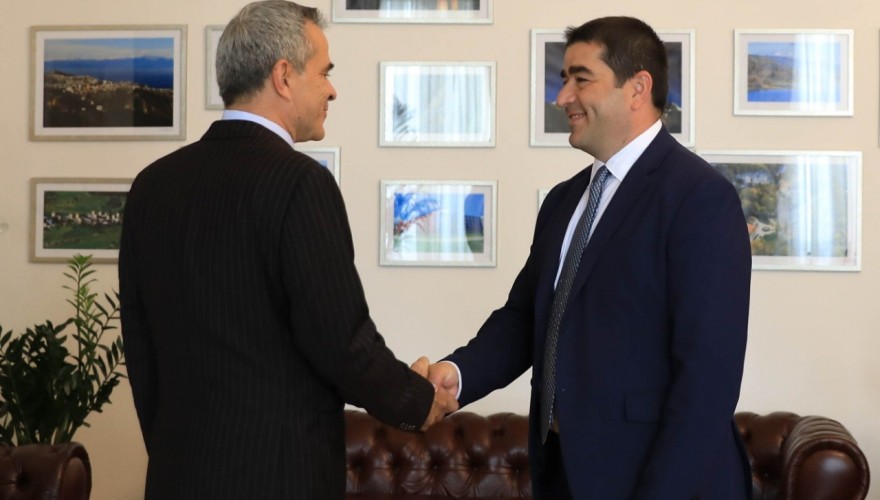 Посланик Вълканов проведе среща с председателя на Парламента на Грузия